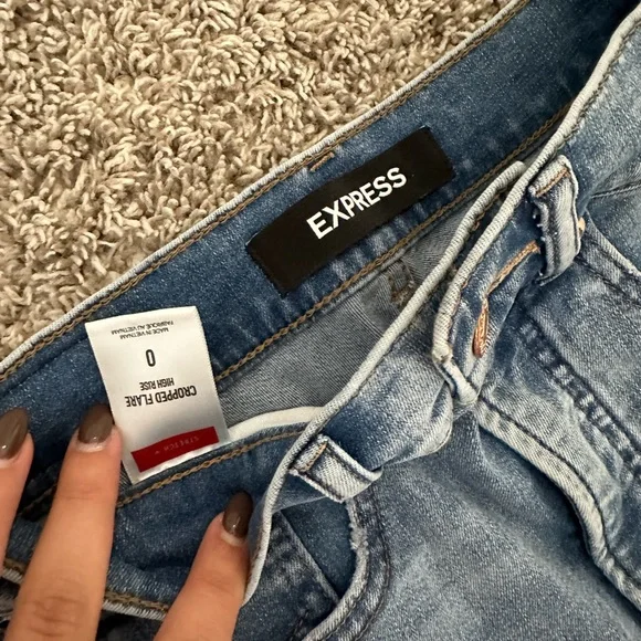 Express - Cropped Flare High Rise Jean *Size 0* - Picture 2 of 2